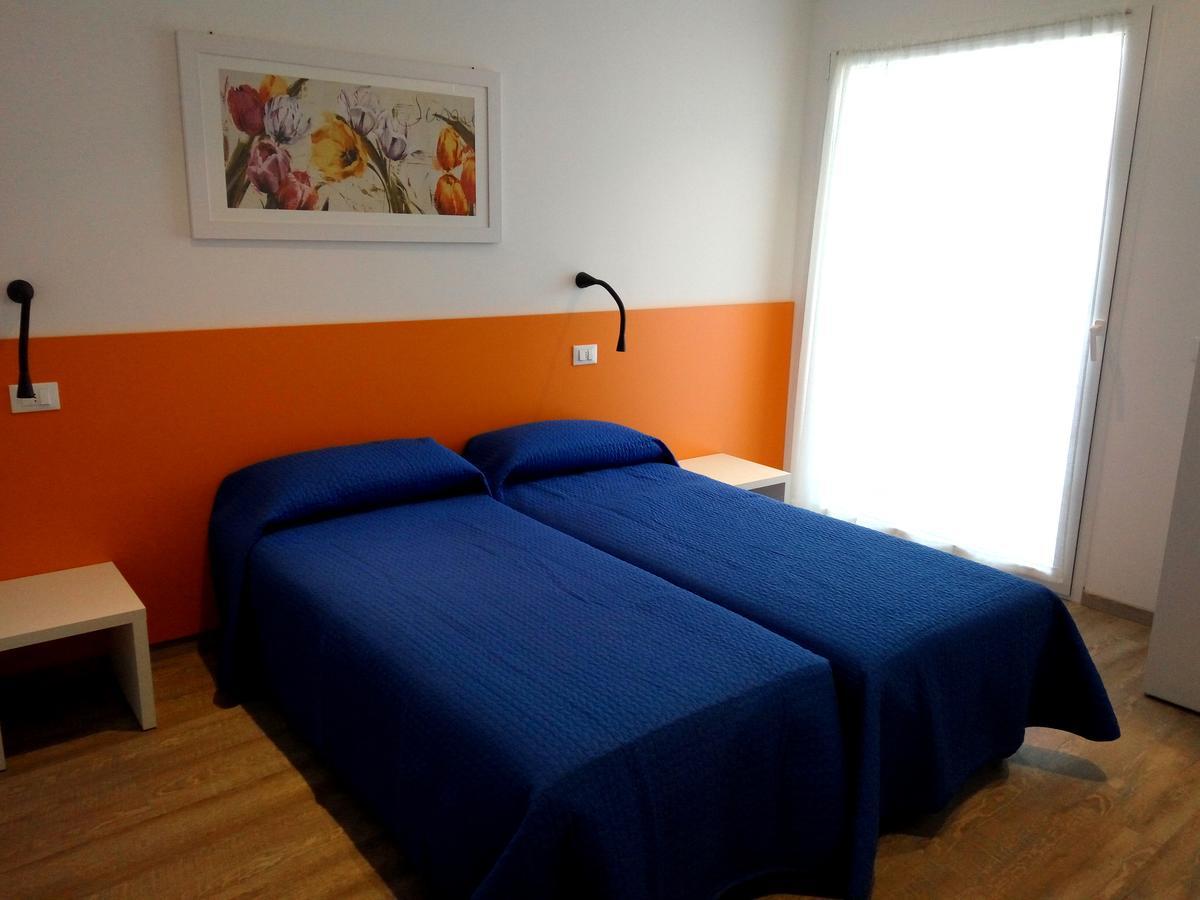 Residenza Edda Apartment Lignano Sabbiadoro Ngoại thất bức ảnh