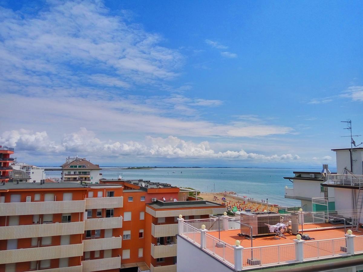 Residenza Edda Apartment Lignano Sabbiadoro Ngoại thất bức ảnh