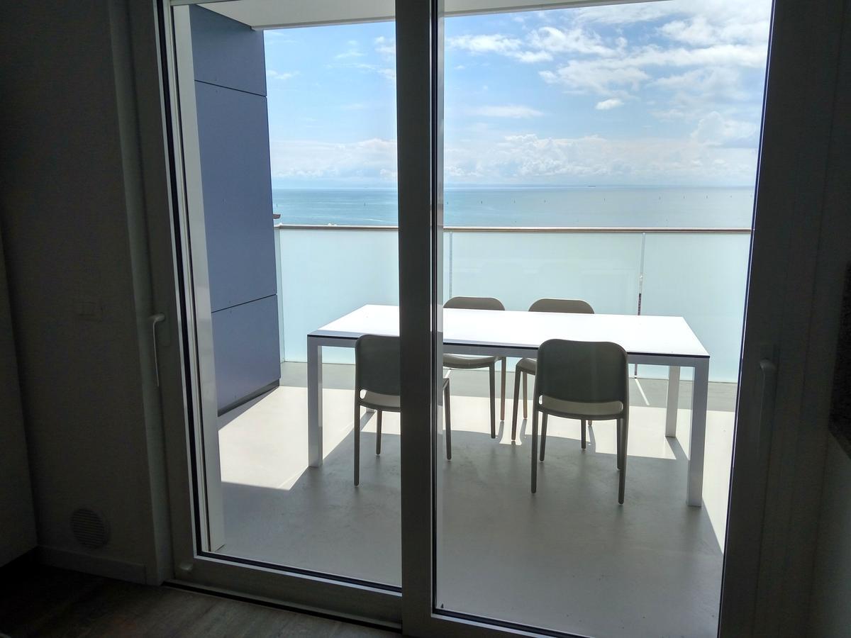 Residenza Edda Apartment Lignano Sabbiadoro Ngoại thất bức ảnh