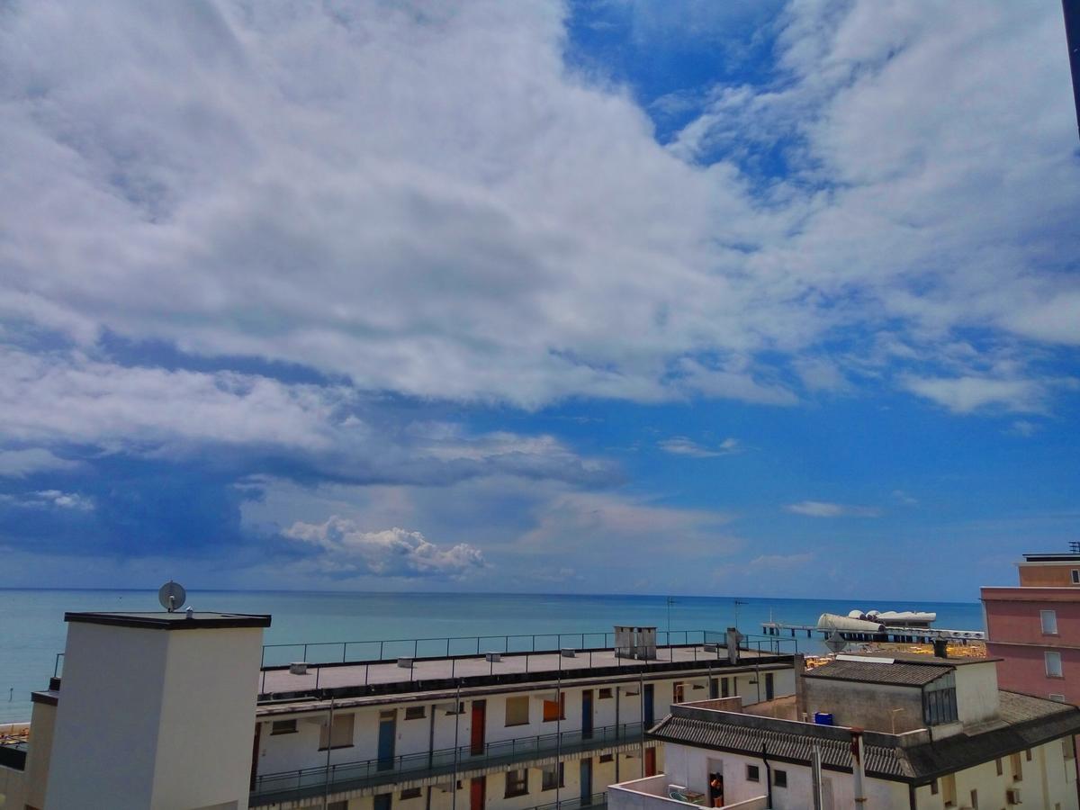 Residenza Edda Apartment Lignano Sabbiadoro Ngoại thất bức ảnh